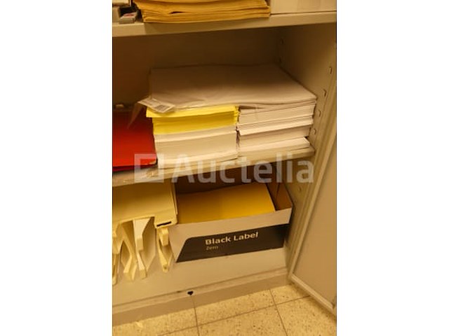 Diverse kantoormeubilair - afbeelding 3 van  21