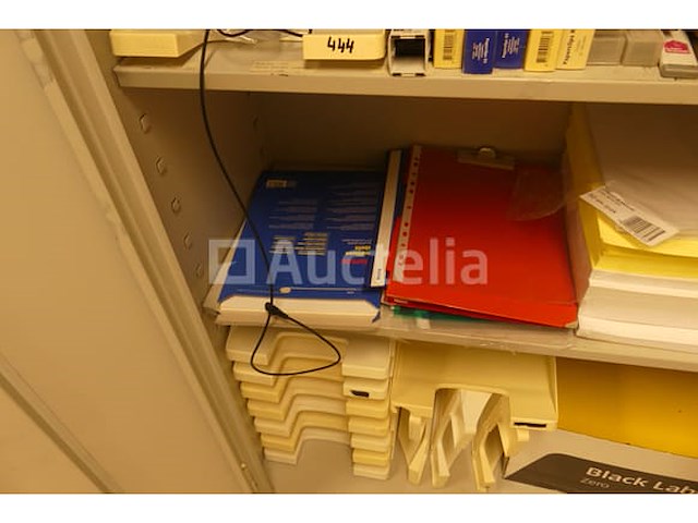 Diverse kantoormeubilair - afbeelding 4 van  21