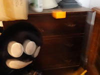 Diverse kasten en stoellen - afbeelding 7 van  7