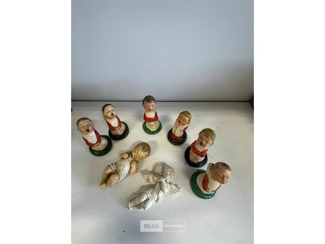 Diverse kerstkoorbeeldjes en cherubijnbeeldjes - afbeelding 1 van  2