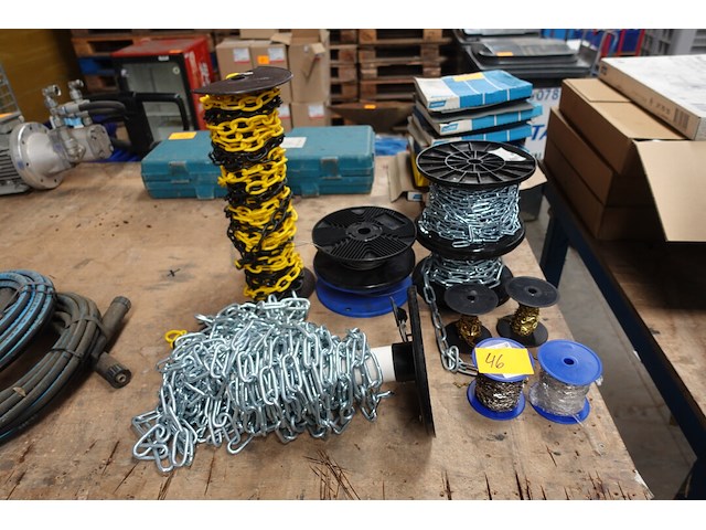 Diverse kettingen - afbeelding 1 van  7