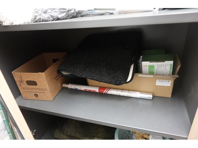Diverse keuken en kuismateriaal - afbeelding 2 van  12