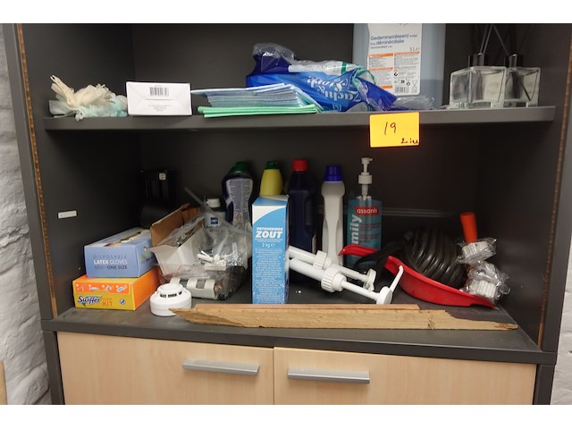 Diverse keuken en kuismateriaal - afbeelding 11 van  12
