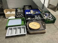 Diverse keukenbenodigdheden - afbeelding 2 van  5