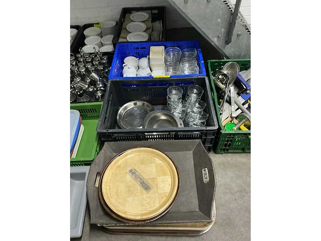 Diverse keukenbenodigdheden - afbeelding 4 van  5