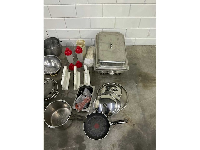 Diverse keukenbenodigdheden - afbeelding 3 van  4