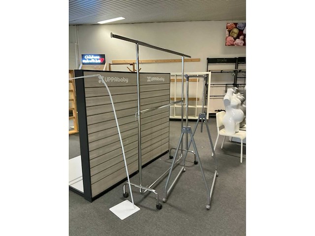 Diverse kledingrekken (10x) - afbeelding 5 van  5