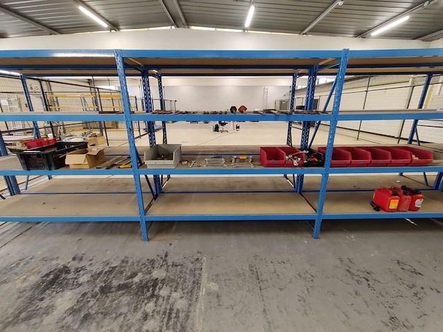 Diverse kleine gereedschappen - afbeelding 1 van  6