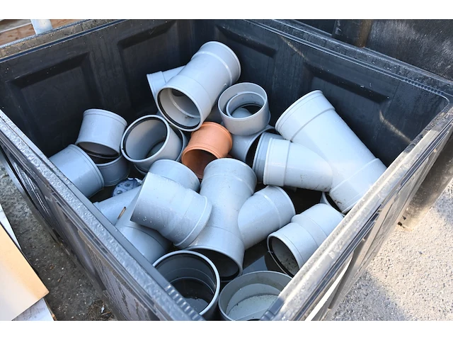 Diverse koppelstukken voor sanitair - afbeelding 1 van  1
