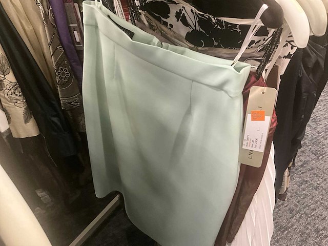 Diverse (korte) rokjes (25x) - afbeelding 8 van  28