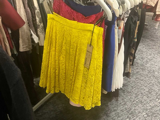 Diverse (korte) rokjes (25x) - afbeelding 25 van  28