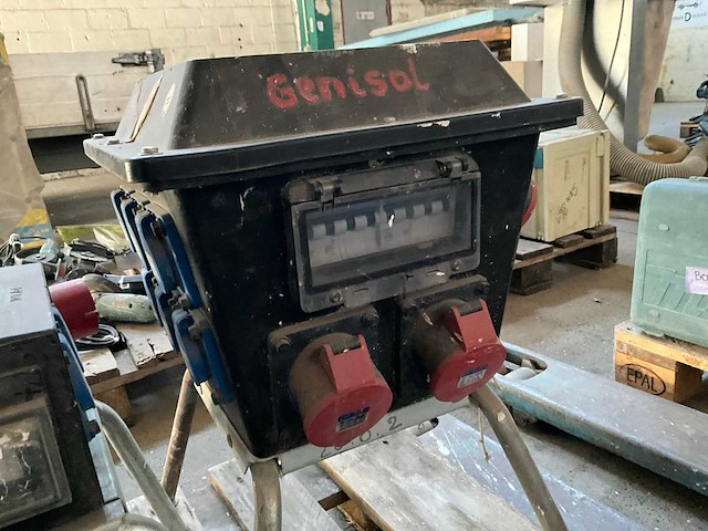 Diverse krachtstroom verdelers (5x) - afbeelding 5 van  11