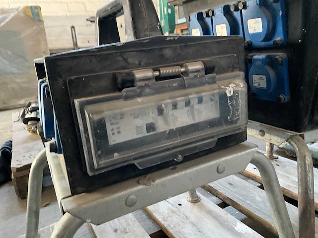 Diverse krachtstroom verdelers (5x) - afbeelding 9 van  11