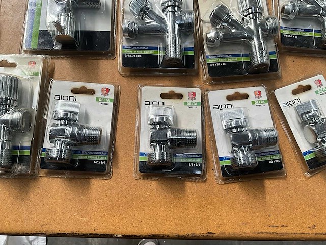 Diverse kranen (24x) - afbeelding 7 van  9