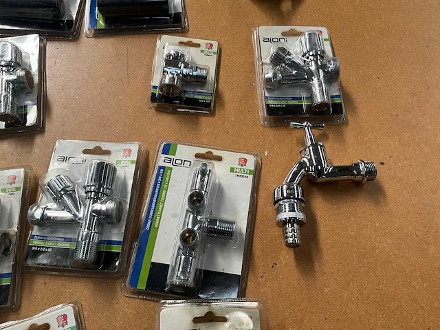 Diverse kranen (24x) - afbeelding 8 van  9