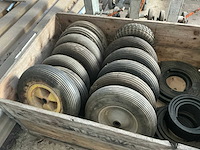 Diverse kruiwagen wielen (10x) - afbeelding 2 van  5
