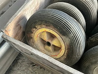 Diverse kruiwagen wielen (10x) - afbeelding 3 van  5