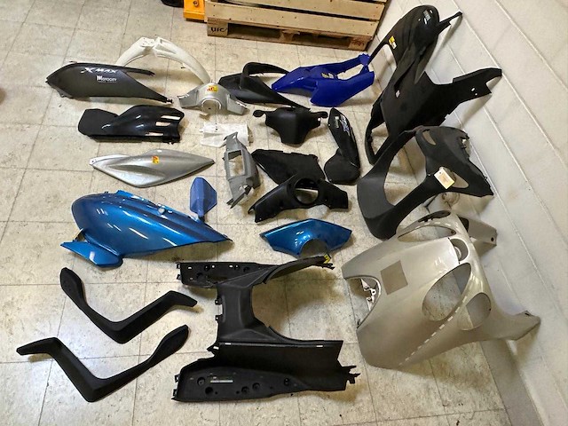 Diverse kuipdelen (mix front, zijpanelen & binnendelen) - afbeelding 3 van  10