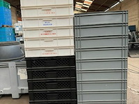 Diverse kunststof kratten - afbeelding 2 van  4