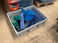 Diverse kunststof sorteerbakjes - afbeelding 2 van  6