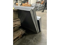 Diverse kunststoffen deksels/afsluitpanelen (4x) - afbeelding 7 van  7