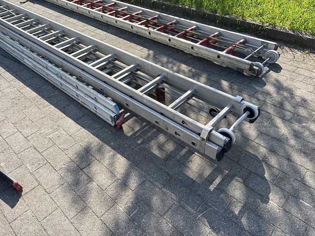 Diverse ladders (2x) - afbeelding 3 van  4