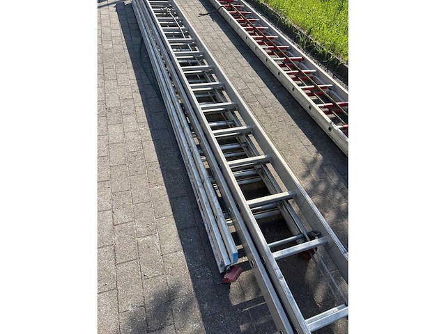 Diverse ladders (2x) - afbeelding 4 van  4