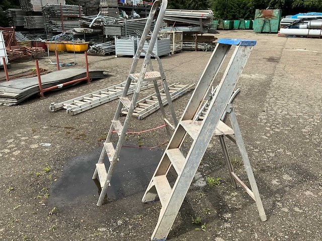 Diverse ladders (2x) - afbeelding 1 van  2