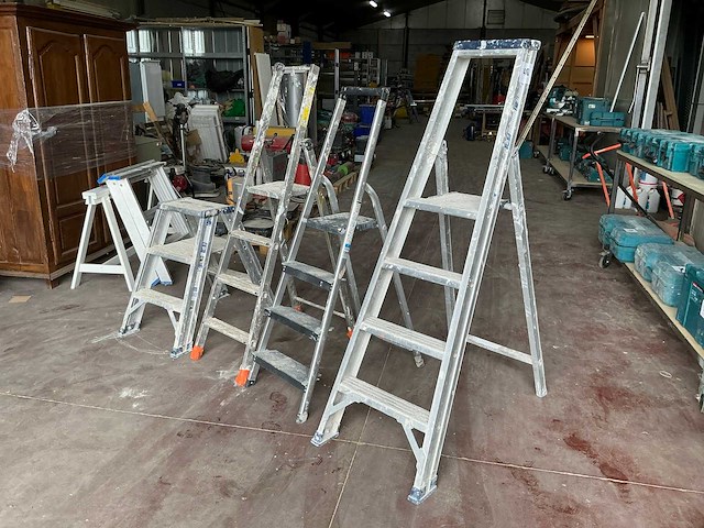 Diverse ladders (4x) - afbeelding 1 van  7