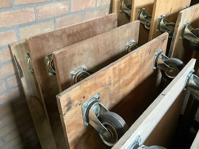 Diverse lage transportwagen/plateaukarren (4x) - afbeelding 2 van  4