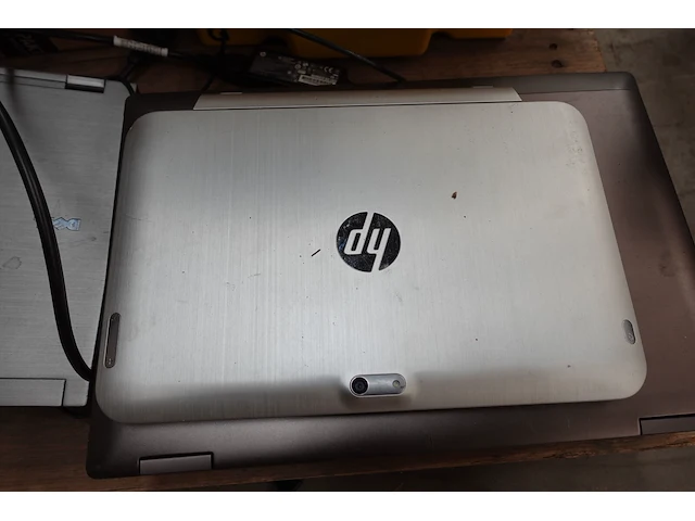 Diverse laptops + kabels - afbeelding 3 van  8