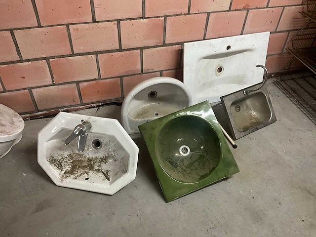 Diverse lavabo’s (5x) - afbeelding 1 van  5