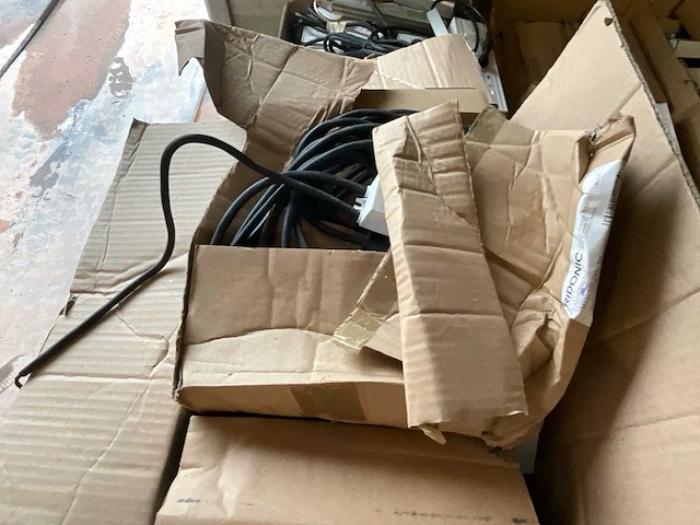 Diverse led verlichting en transformator - afbeelding 12 van  20