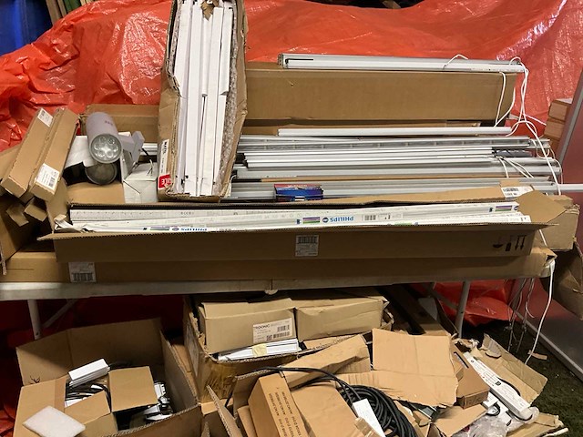 Diverse led verlichting met transformators - afbeelding 8 van  25