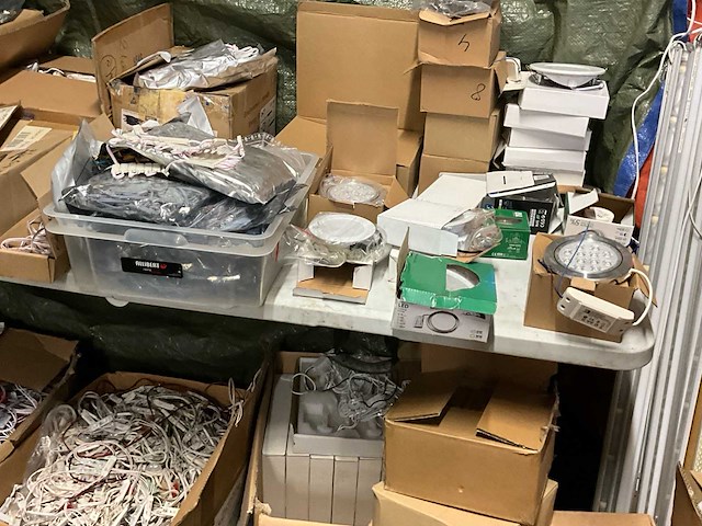 Diverse led verlichting met transformators - afbeelding 16 van  25