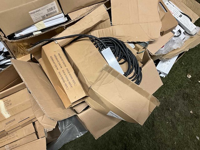 Diverse led verlichting met transformators - afbeelding 4 van  25