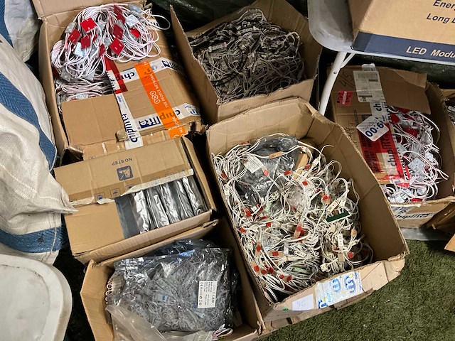 Diverse led verlichting met transformators - afbeelding 8 van  25