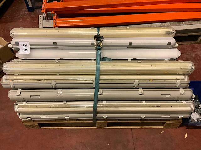 Diverse led/tl lampen 120cm (37x) - afbeelding 1 van  4