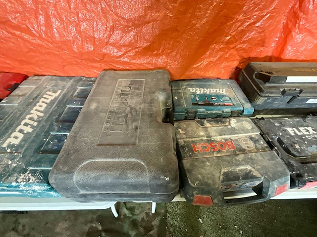 Diverse lege gereedschapskoffers - afbeelding 3 van  5