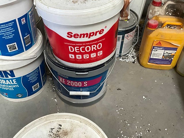 Diverse lijmen, verf en geveltoebehoren - afbeelding 3 van  19