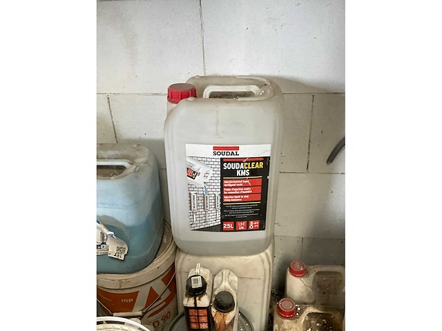 Diverse lijmen, verf en geveltoebehoren - afbeelding 5 van  19