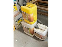 Diverse lijmen, verf en geveltoebehoren - afbeelding 7 van  19