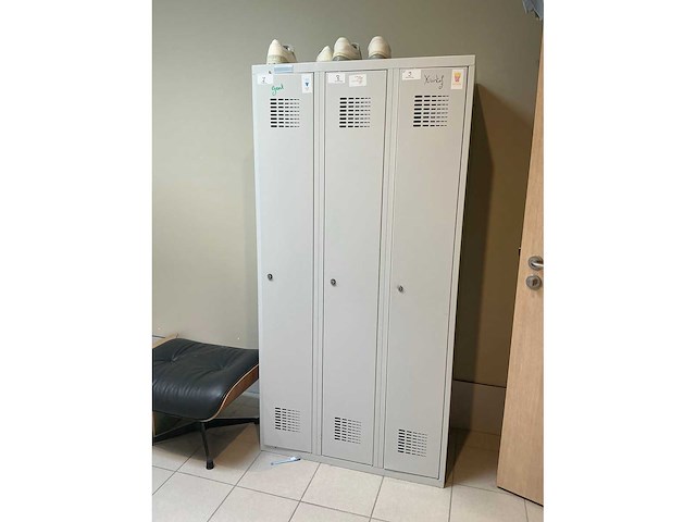 Diverse lockerkast (3x) - afbeelding 2 van  3