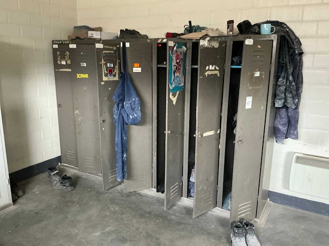 Diverse lockerkasten - afbeelding 2 van  4
