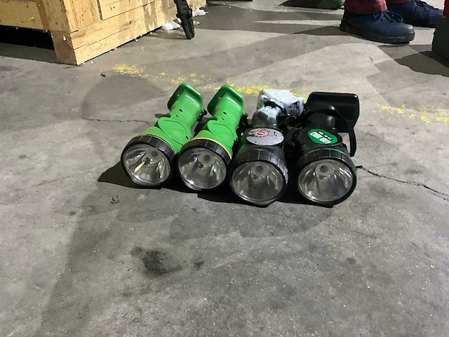 Diverse looplampen (4x) - afbeelding 1 van  2