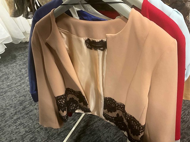 Diverse losse vestjes (55x) - afbeelding 25 van  51