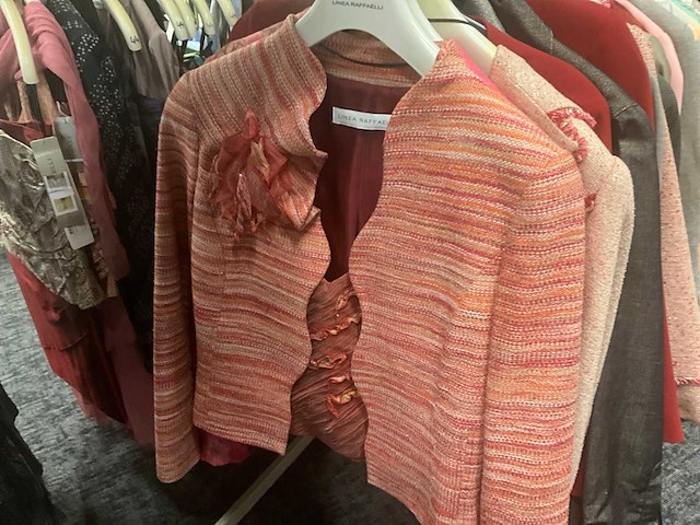 Diverse losse vestjes (55x) - afbeelding 49 van  51