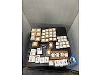 Diverse lot haken badkameraccessoires - afbeelding 1 van  6