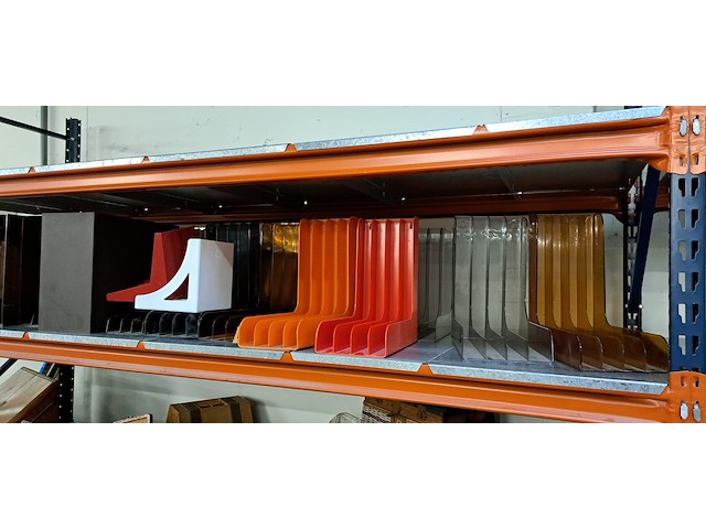 Diverse lp houders - afbeelding 1 van  2