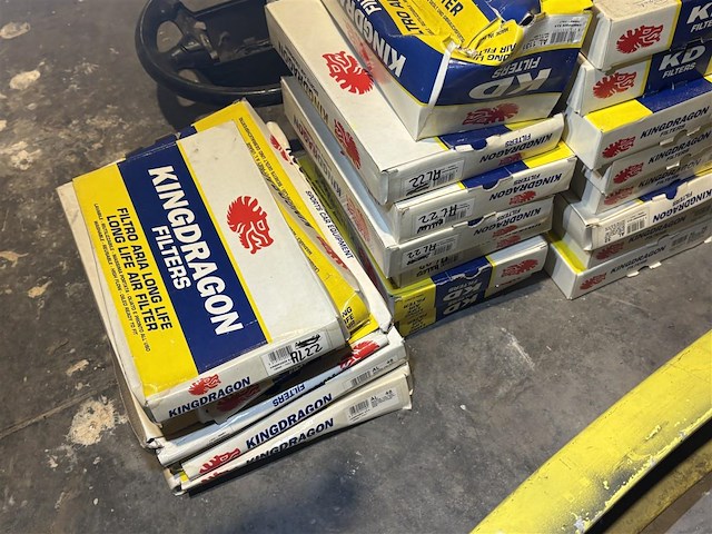 Diverse luchtfilters - afbeelding 2 van  3